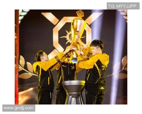 和平精英纪实：见证IG战队从默默无闻到巅峰荣耀的成长历程